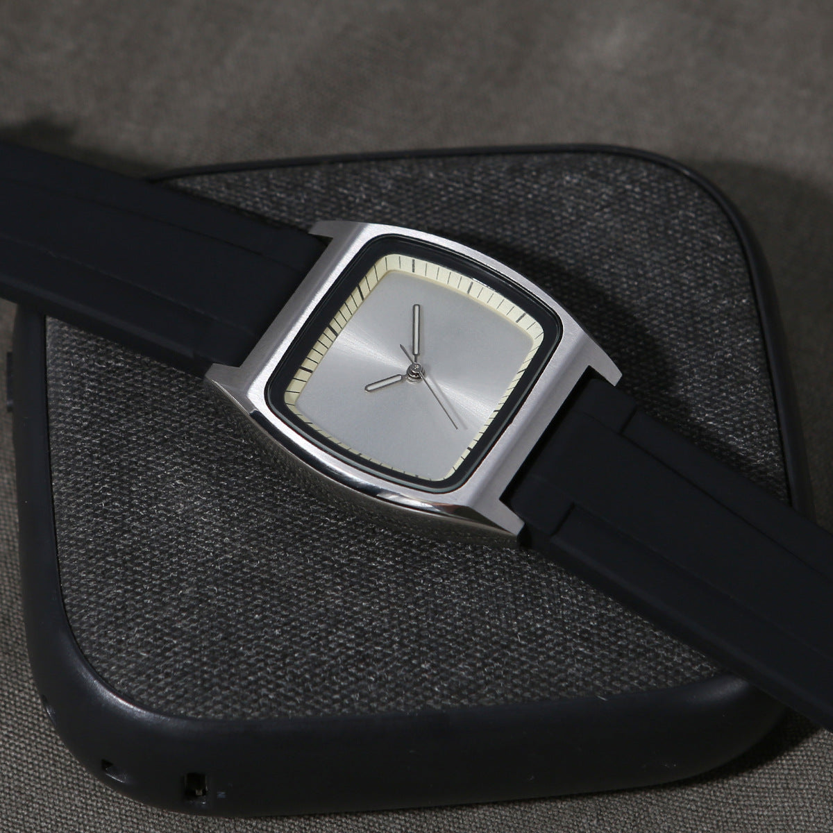 Precisie minimalistisch horloge