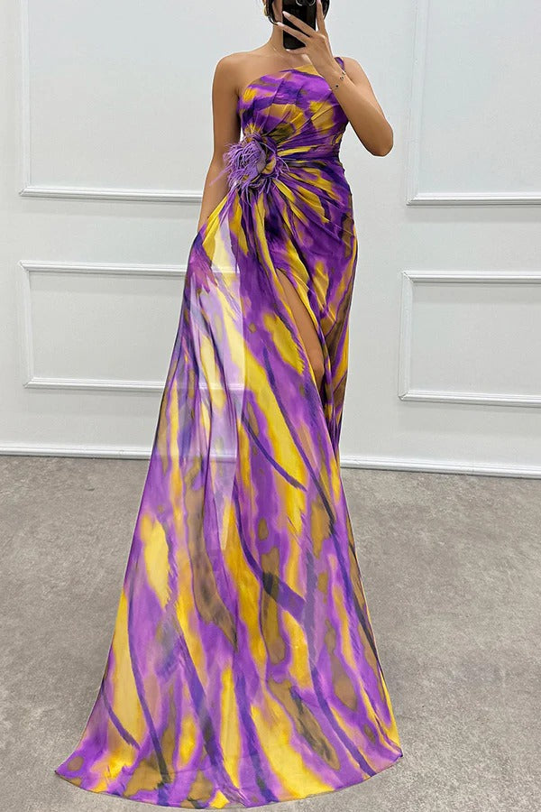 Illyra - Off-shoulder maxi-jurk met split en print