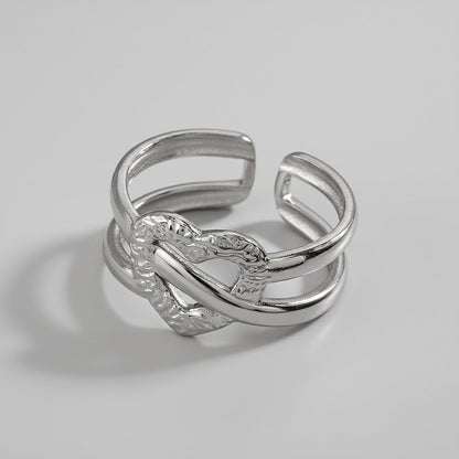Dione Ring