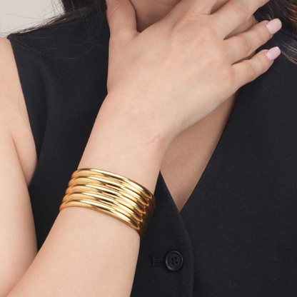 The Sandra Ribbed Cuff