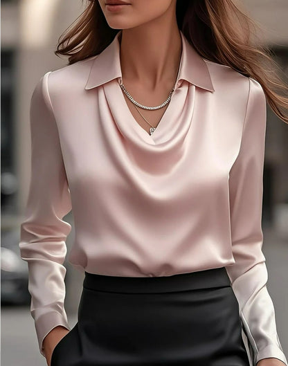 ELEGANTE SATIJNEN BLOUSE